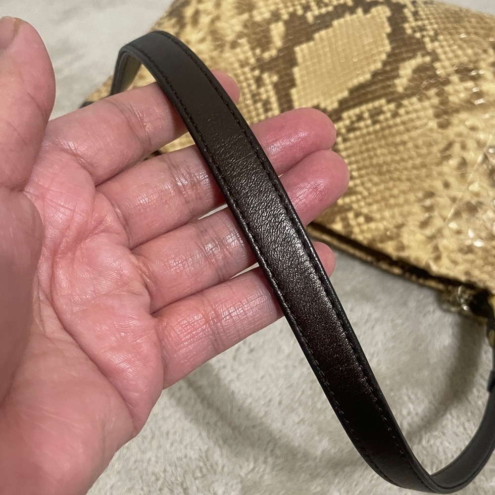 Bagliore Snakeskin Pattern Shoulder Bag - Picture 8 of 13